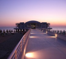 “Una rotonda sul mare, il nostro disco che suona…” Una location davvero speciale